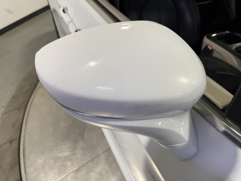 Chrysler Pacifica Hybrid Touring L 2022 d&rsquo;occasion à vendre - 11