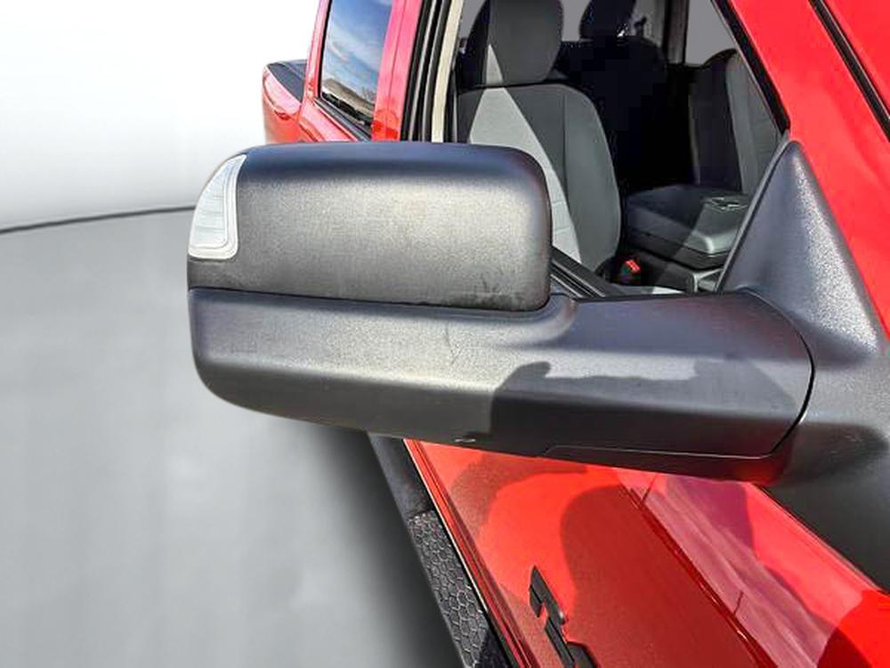 Ram 1500 Classic EXPRESS 2023 d&rsquo;occasion à vendre - 11