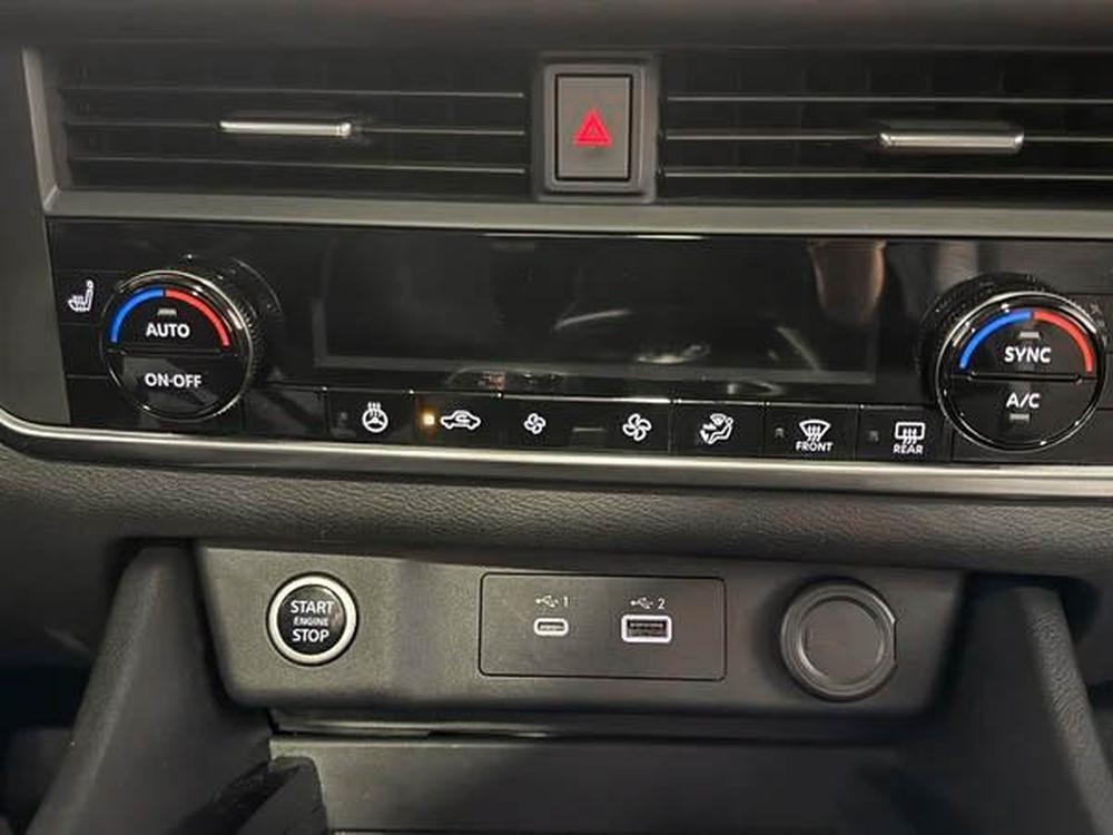 Nissan Rogue SV 2023 d&rsquo;occasion à vendre - 29