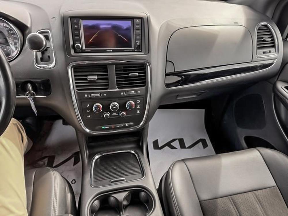 Dodge Grand Caravan PREMIUM PLUS 2020 d&rsquo;occasion à vendre - 26