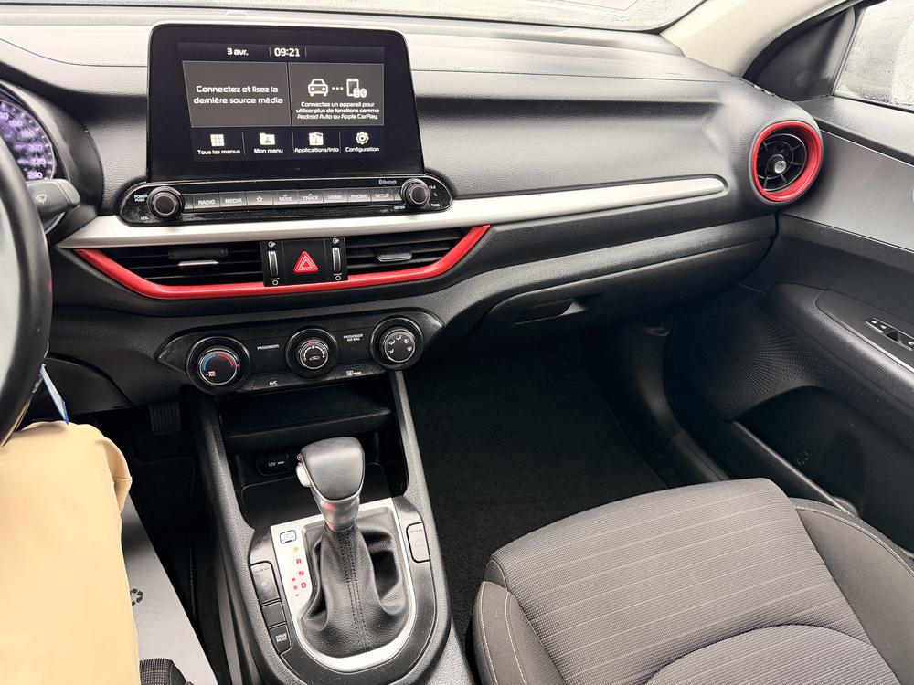 Kia Forte LX 2020 d&rsquo;occasion à vendre - 27