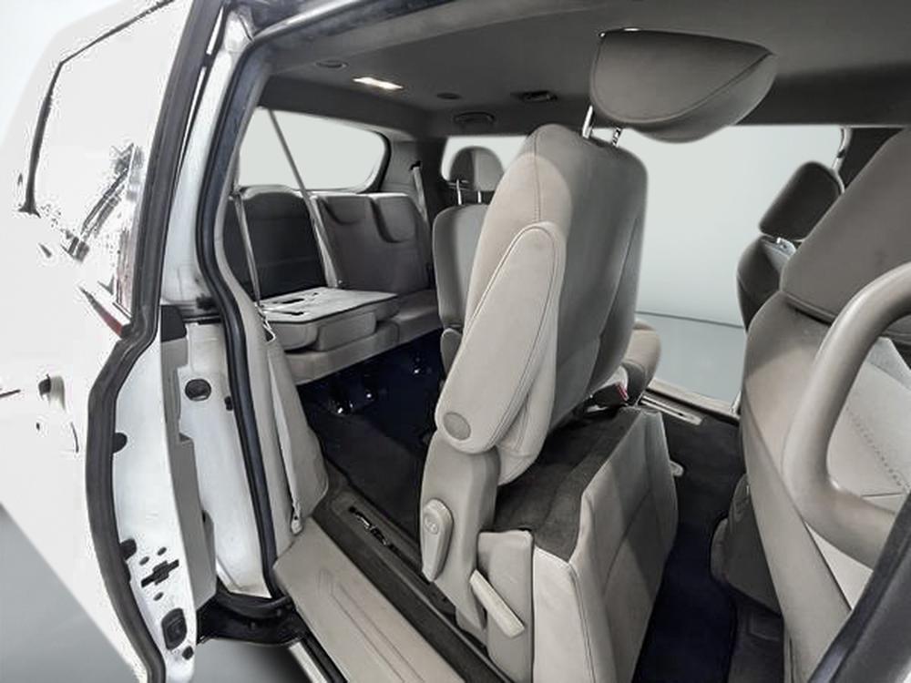 Kia Sedona LX 2020 d&rsquo;occasion à vendre - 30