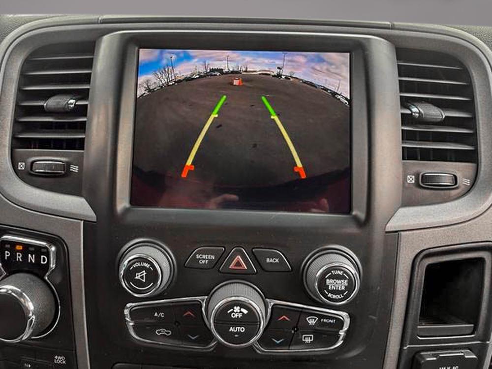 Ram 1500 Classic EXPRESS 2023 d&rsquo;occasion à vendre - 24