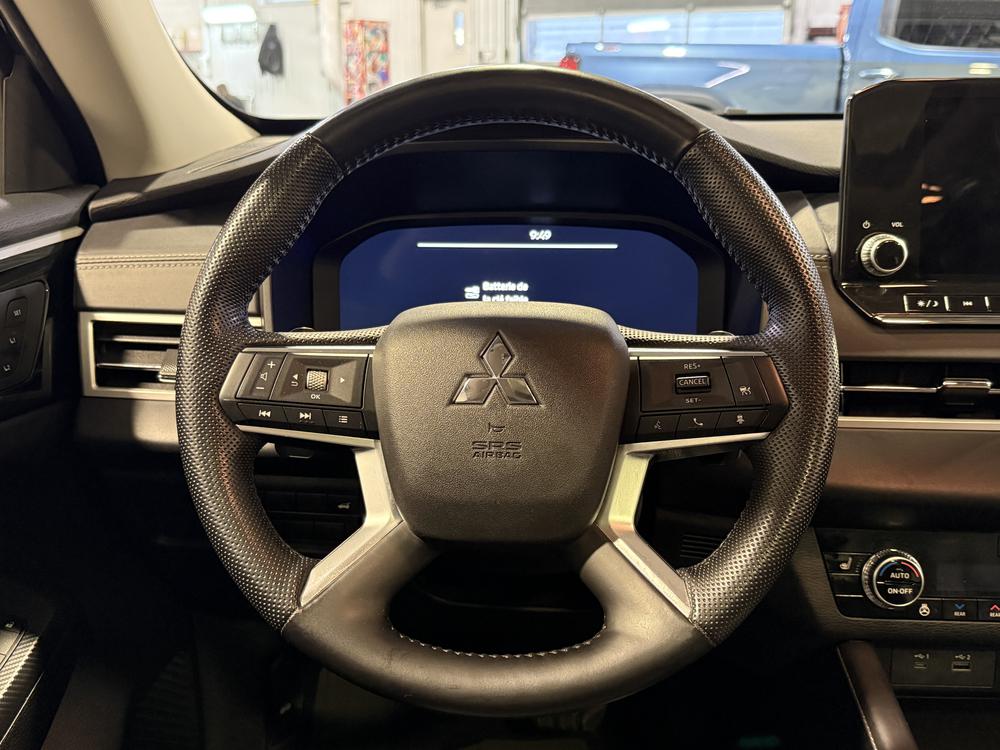 Mitsubishi Outlander SEL 2023 d&rsquo;occasion à vendre - 18