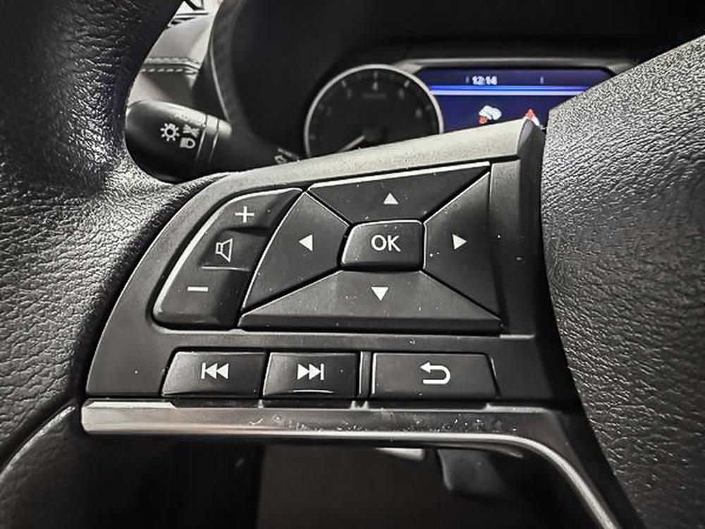 Nissan Sentra SV 2023 d&rsquo;occasion à vendre - 21