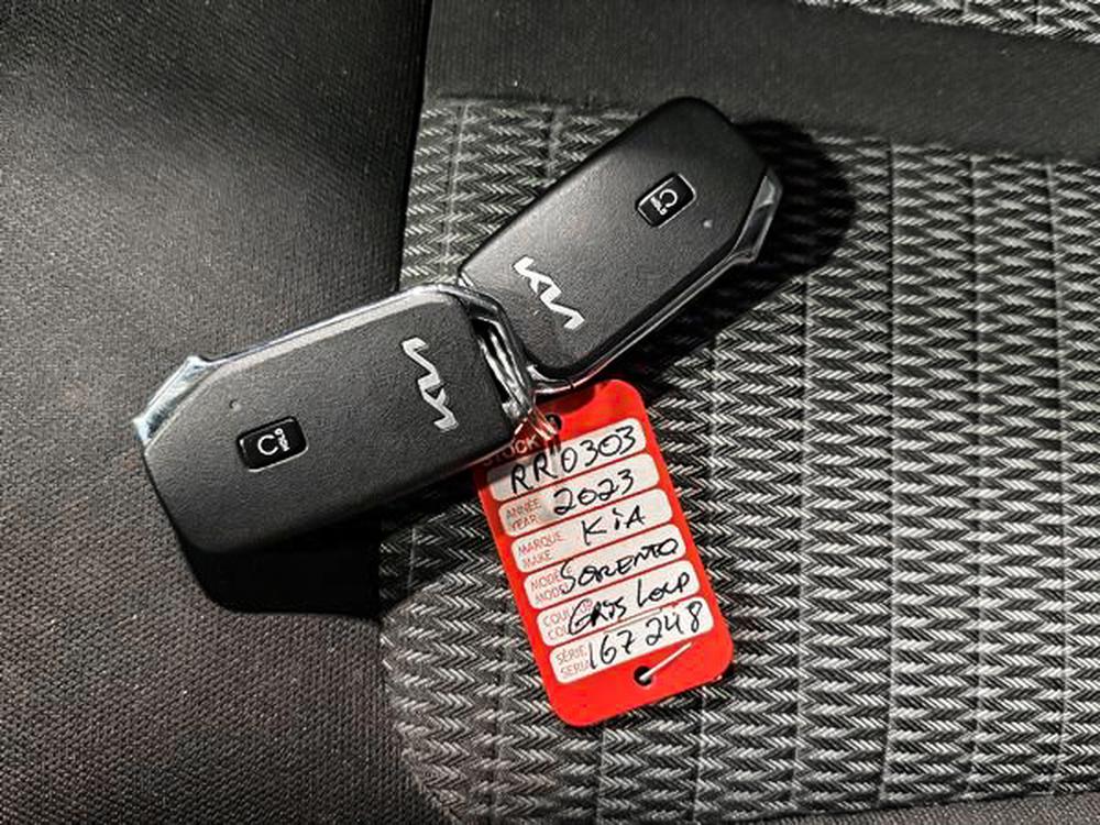 Kia Sorento LX PREMIUM 2023 d&rsquo;occasion à vendre - 32