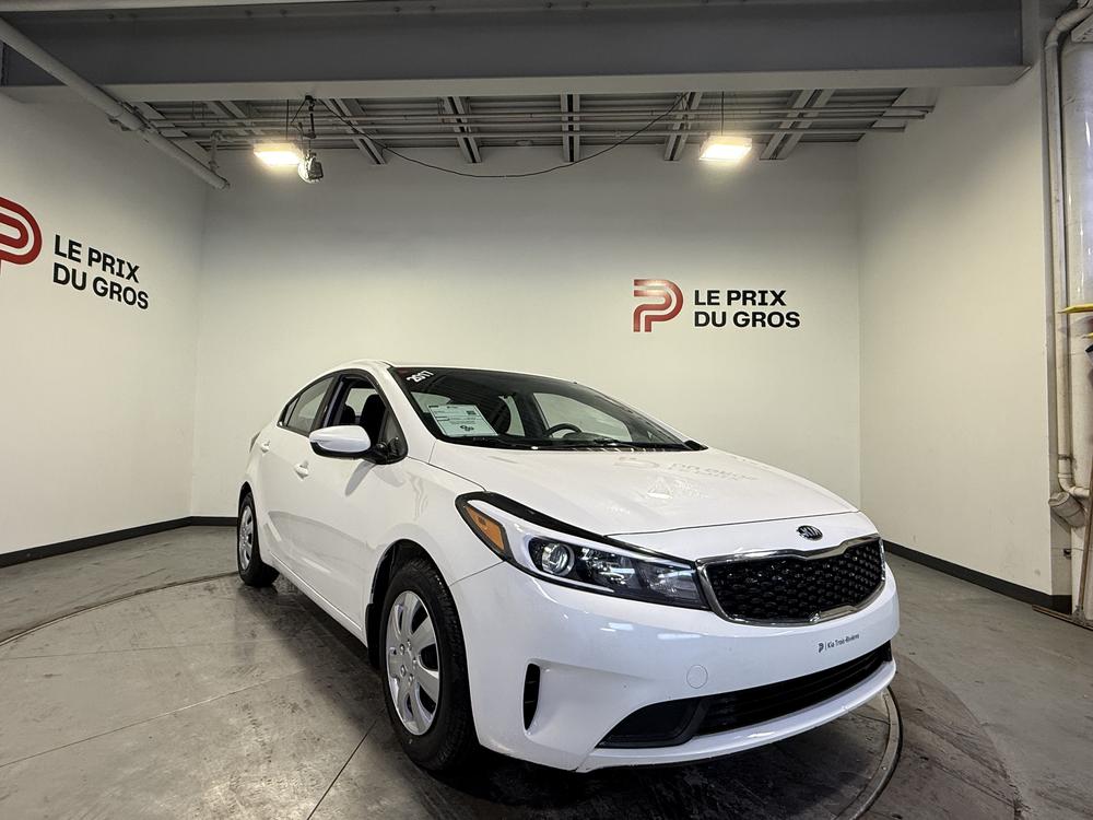 Kia Forte LX 2017 d&rsquo;occasion à vendre - 1
