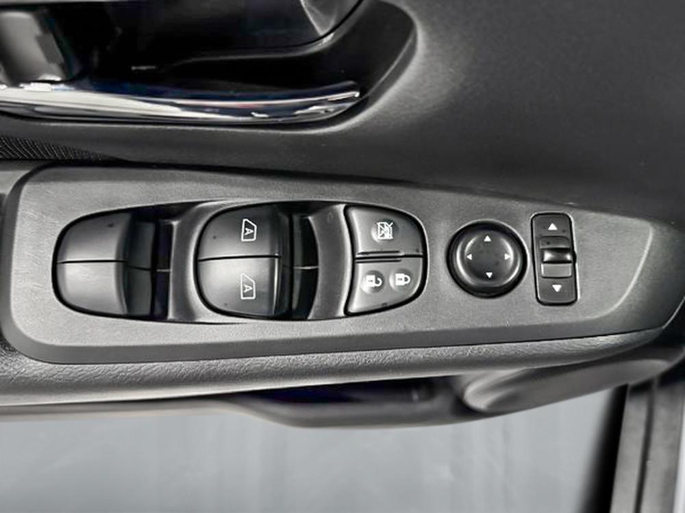 Nissan Kicks SV 2023 d&rsquo;occasion à vendre - 14