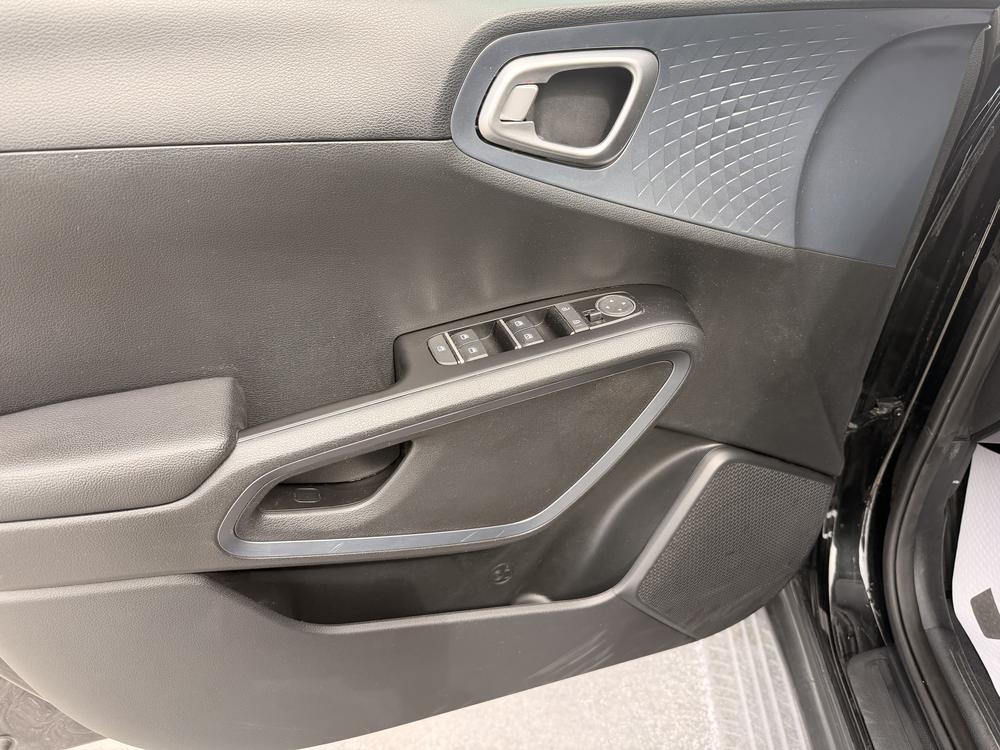 Kia Soul EX 2023 d&rsquo;occasion à vendre - 6