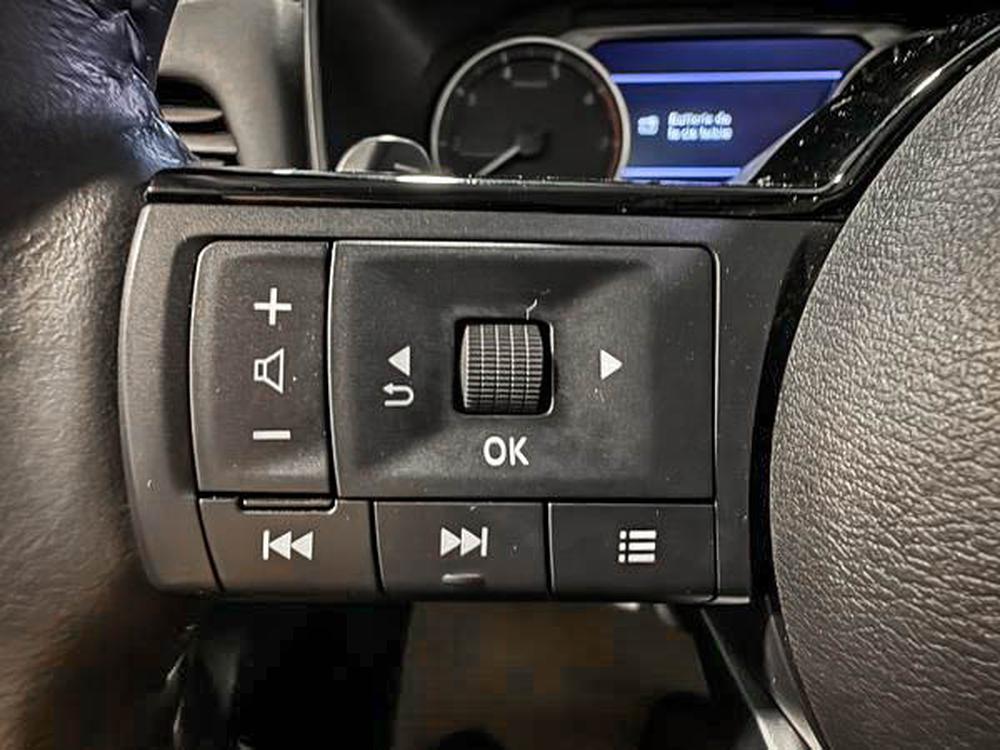 Nissan Rogue SV 2023 d&rsquo;occasion à vendre - 21