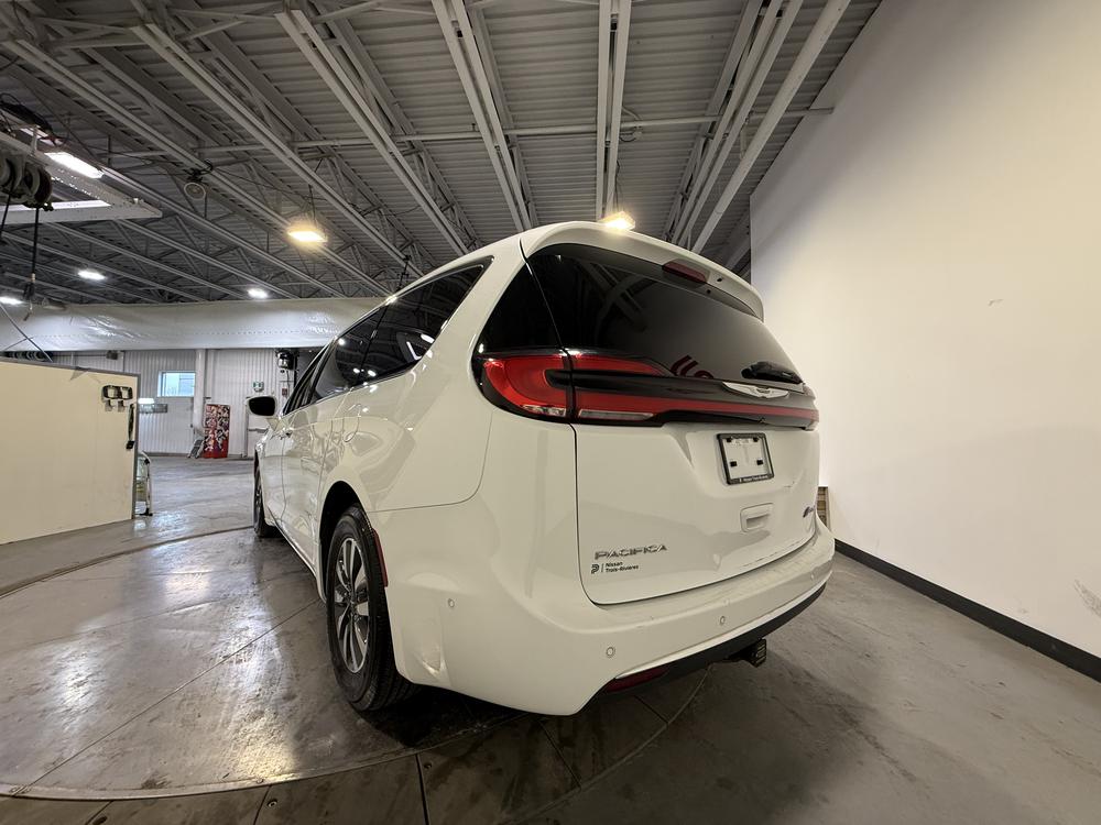 Chrysler Pacifica Hybrid Touring L 2022 d&rsquo;occasion à vendre - 6