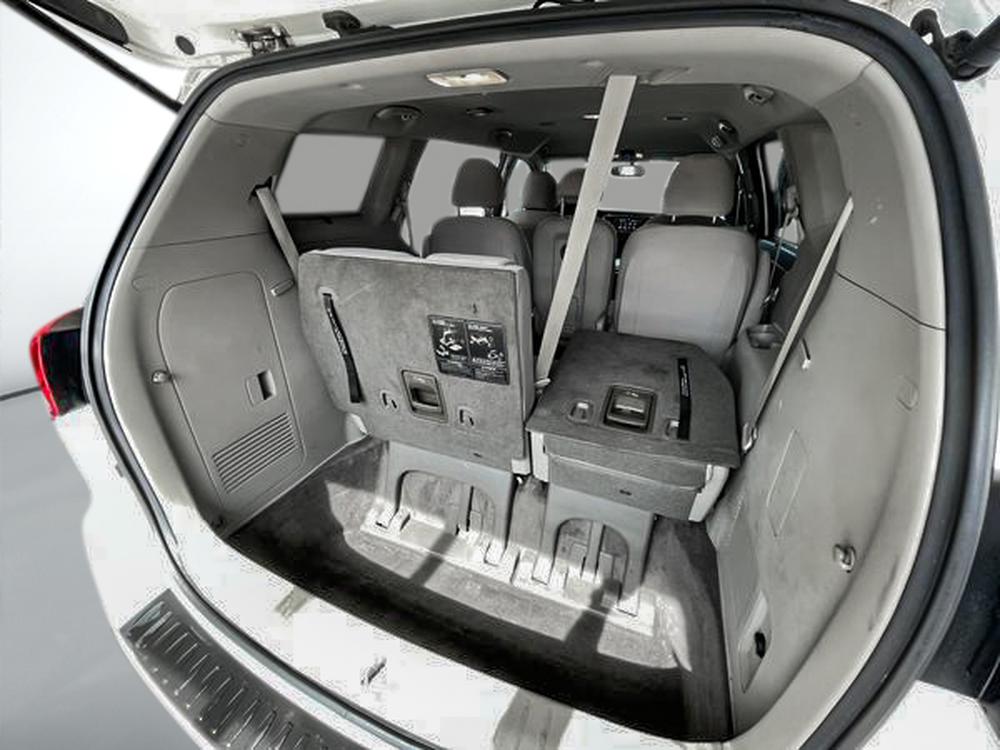 Kia Sedona LX 2020 d&rsquo;occasion à vendre - 29