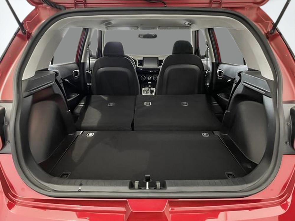 Hyundai Venue Essential 2022 d&rsquo;occasion à vendre - 28