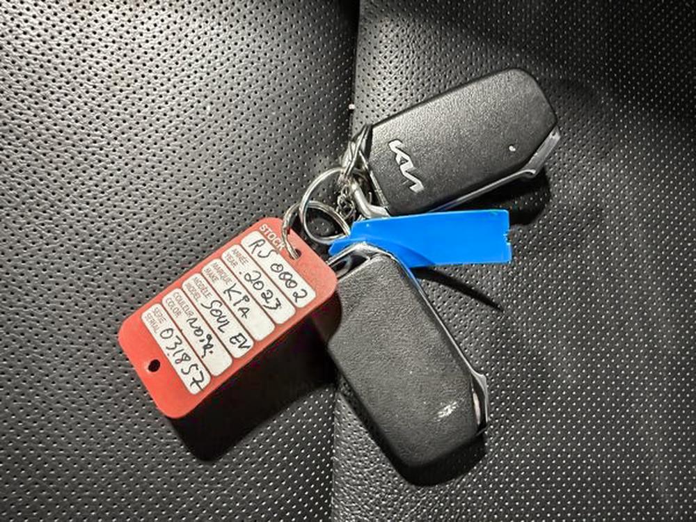 Kia Soul EV EV LIMITED 2023 d&rsquo;occasion à vendre - 34