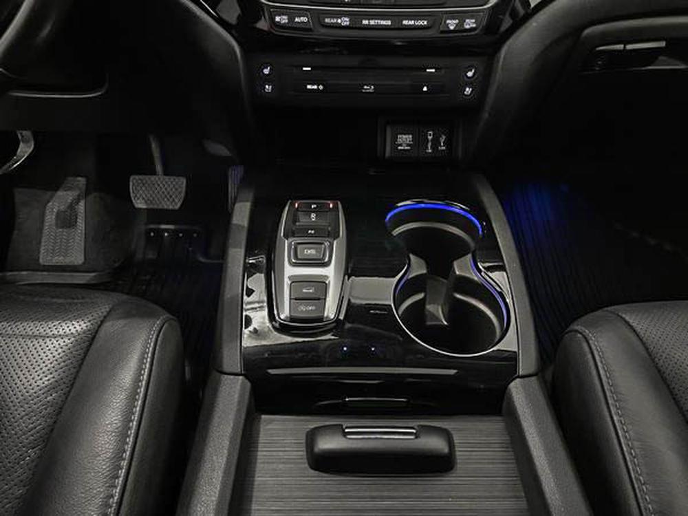 Honda Pilot Touring AWD / 7 passagers 2018 d&rsquo;occasion à vendre - 31