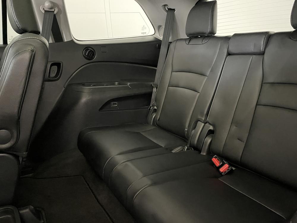 Honda Pilot Touring AWD / 7 passagers 2018 d&rsquo;occasion à vendre - 38