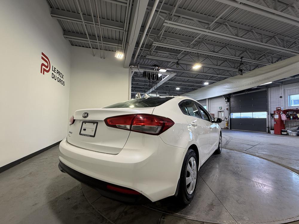 Kia Forte LX 2017 d&rsquo;occasion à vendre - 3