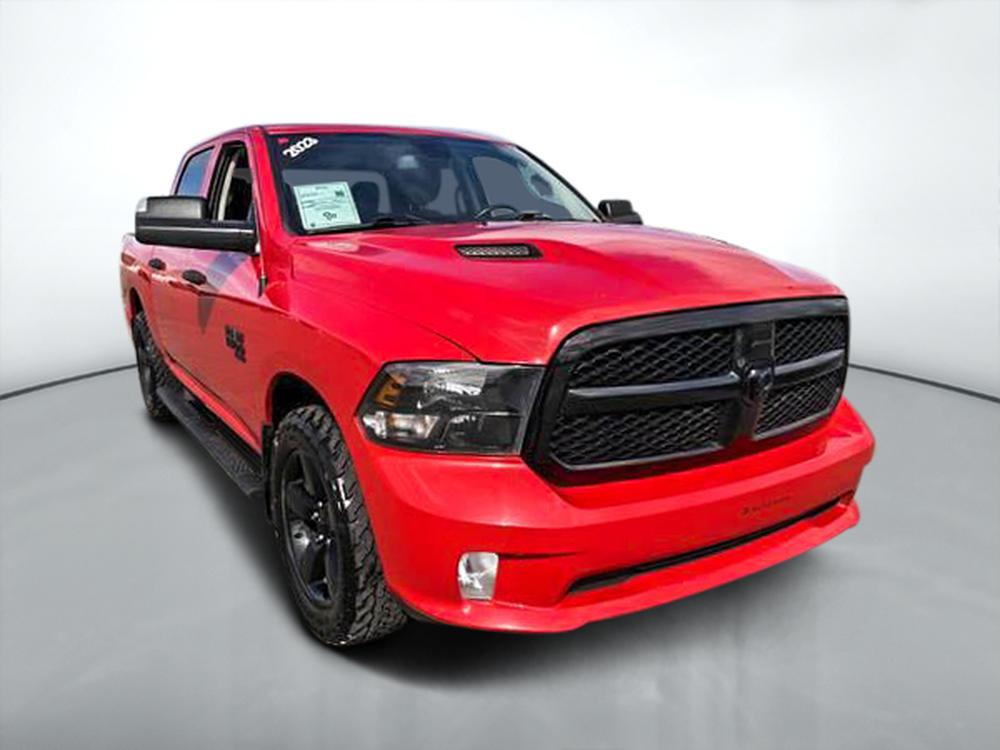 Ram 1500 Classic EXPRESS 2023 d&rsquo;occasion à vendre - 1