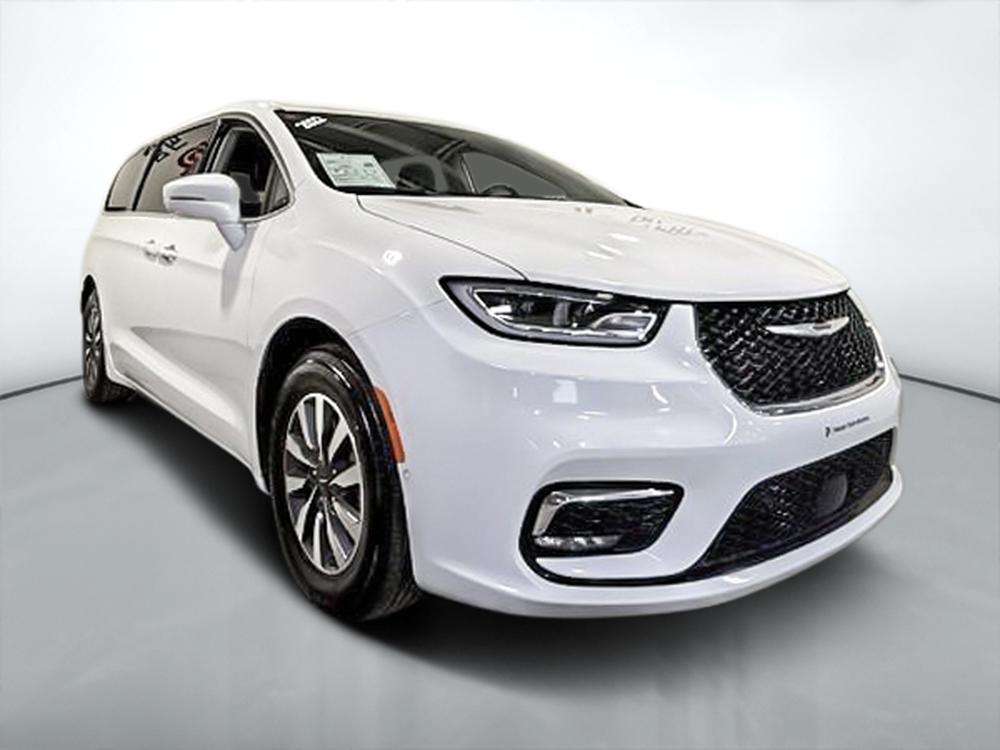 Chrysler Pacifica Hybrid Touring L 2022 d&rsquo;occasion à vendre - 1