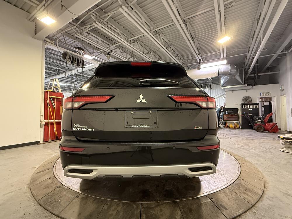 Mitsubishi Outlander SEL 2023 d&rsquo;occasion à vendre - 4