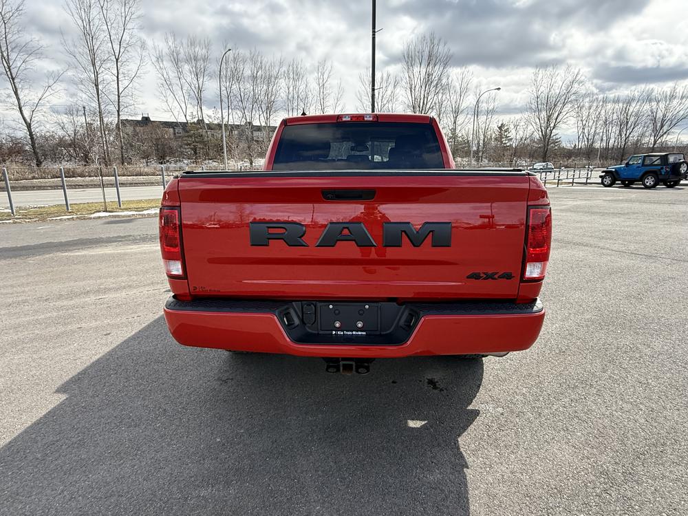 Ram 1500 Classic EXPRESS 2023 d&rsquo;occasion à vendre - 4