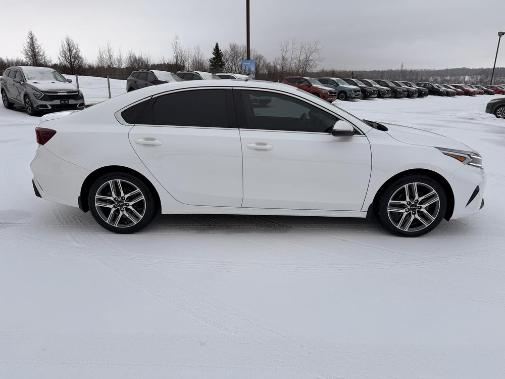 Kia Forte EX+ 2023 d&rsquo;occasion à vendre - 9