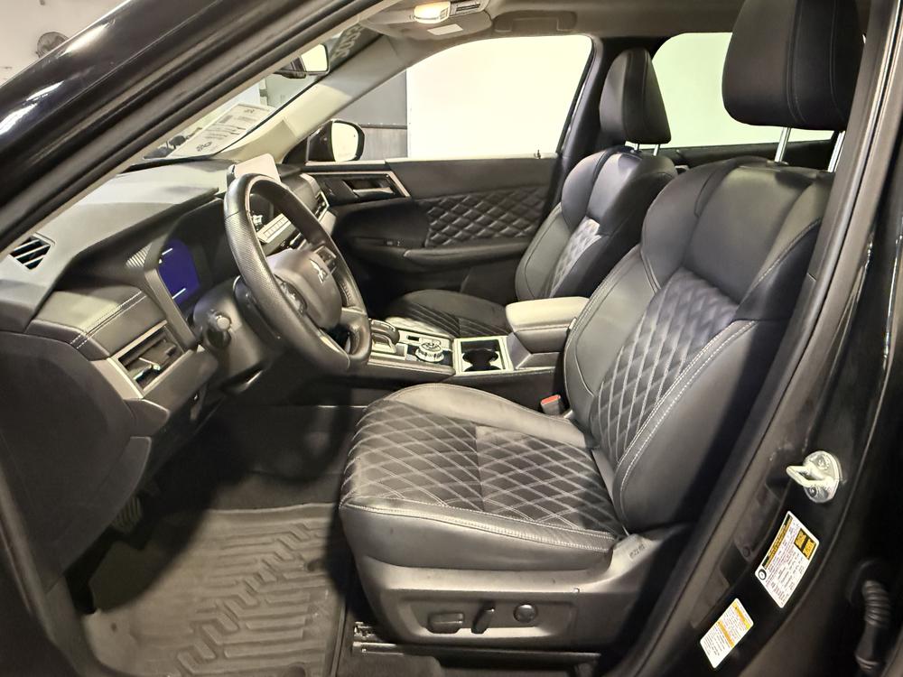 Mitsubishi Outlander SEL 2023 d&rsquo;occasion à vendre - 17