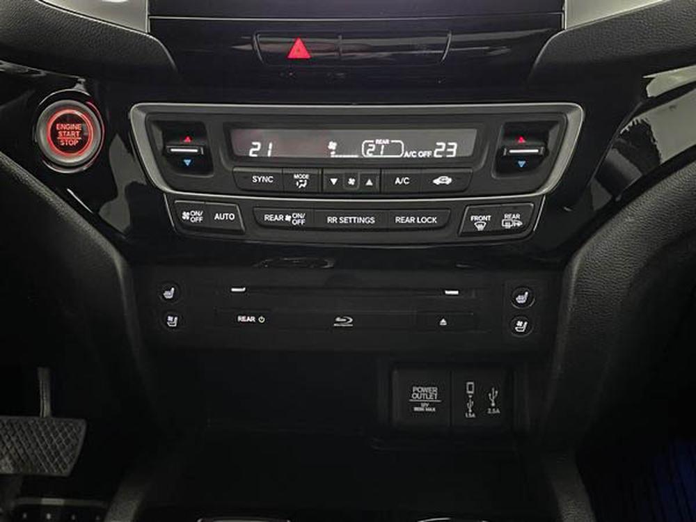 Honda Pilot Touring AWD / 7 passagers 2018 d&rsquo;occasion à vendre - 29