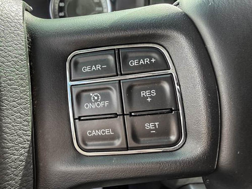 Ram 1500 Classic EXPRESS 2023 d&rsquo;occasion à vendre - 19