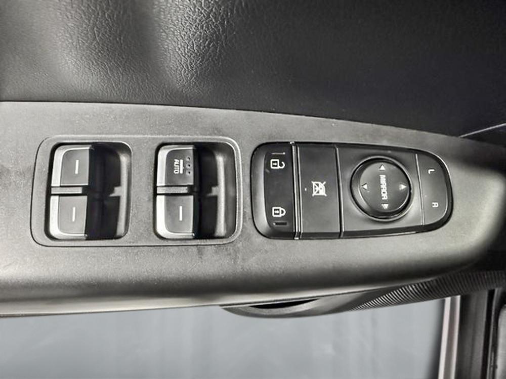 Kia Sportage LX 2022 d&rsquo;occasion à vendre - 14