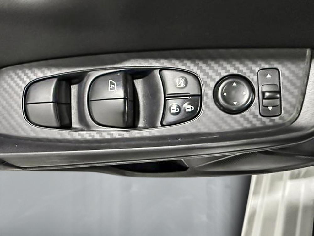 Nissan Sentra SV 2023 d&rsquo;occasion à vendre - 16