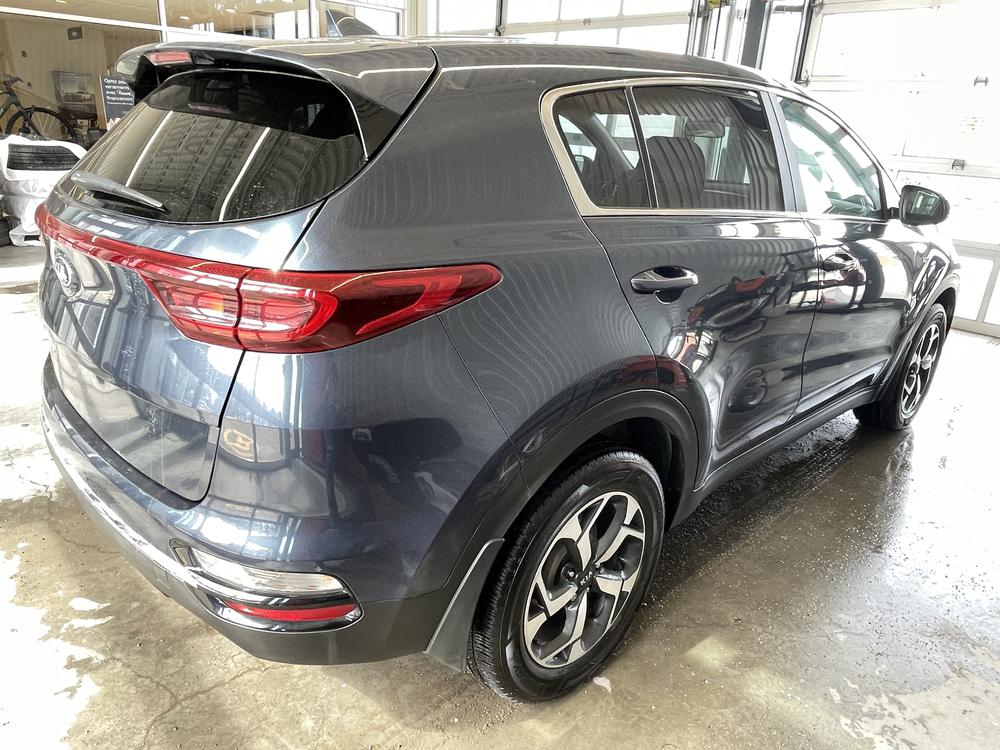 Kia Sportage LX 2022 d&rsquo;occasion à vendre - 8