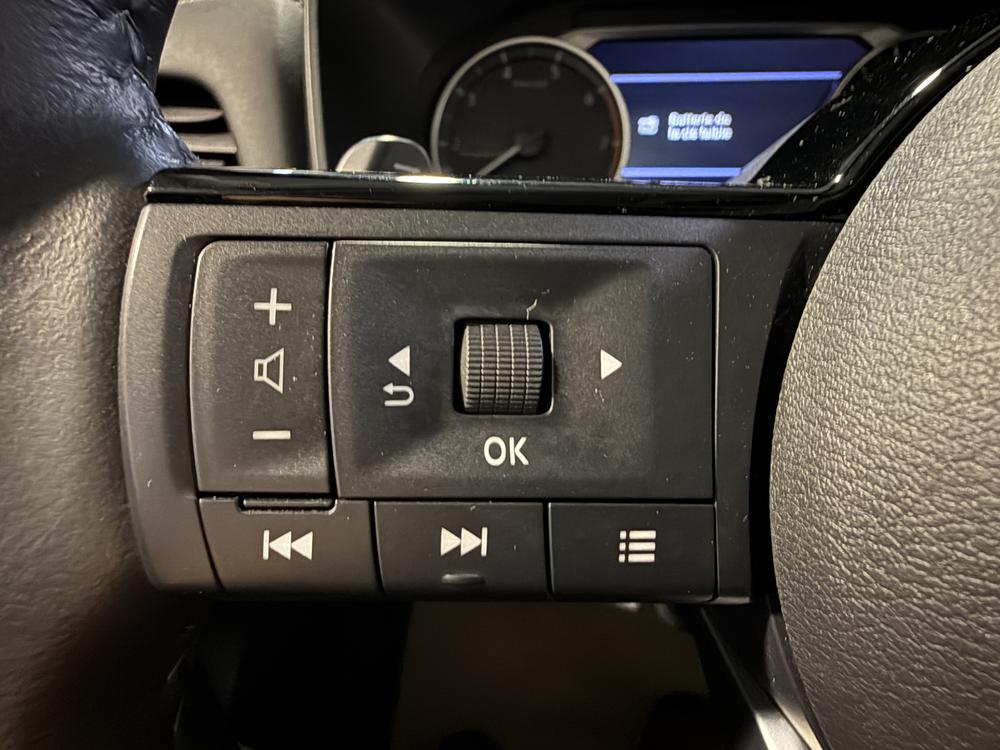 Nissan Rogue SV 2023 d&rsquo;occasion à vendre - 21