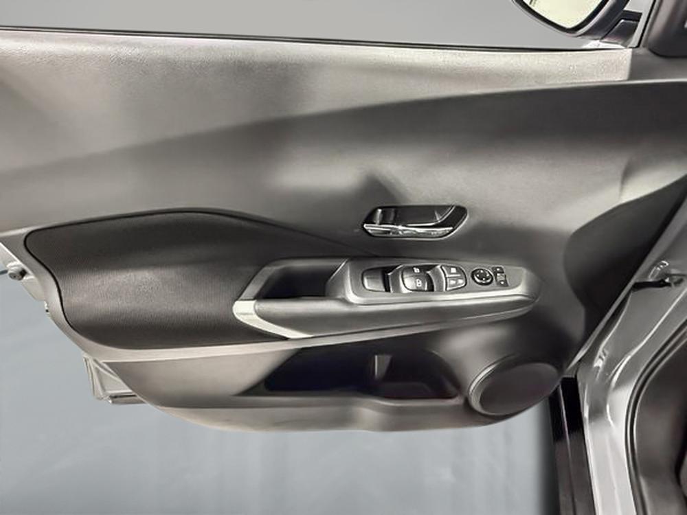 Nissan Kicks SV 2023 d&rsquo;occasion à vendre - 13