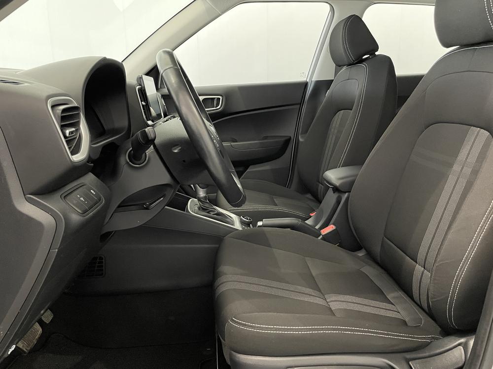 Hyundai Venue Preferred 2023 d&rsquo;occasion à vendre - 13