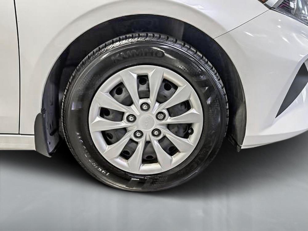 Kia Forte 2024 Blanc usage à vendre Kia Forte 2024 Blanc usage à vendre