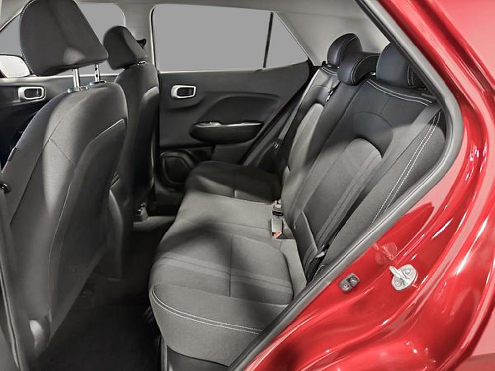 Hyundai Venue Preferred 2024 d&rsquo;occasion à vendre - 29