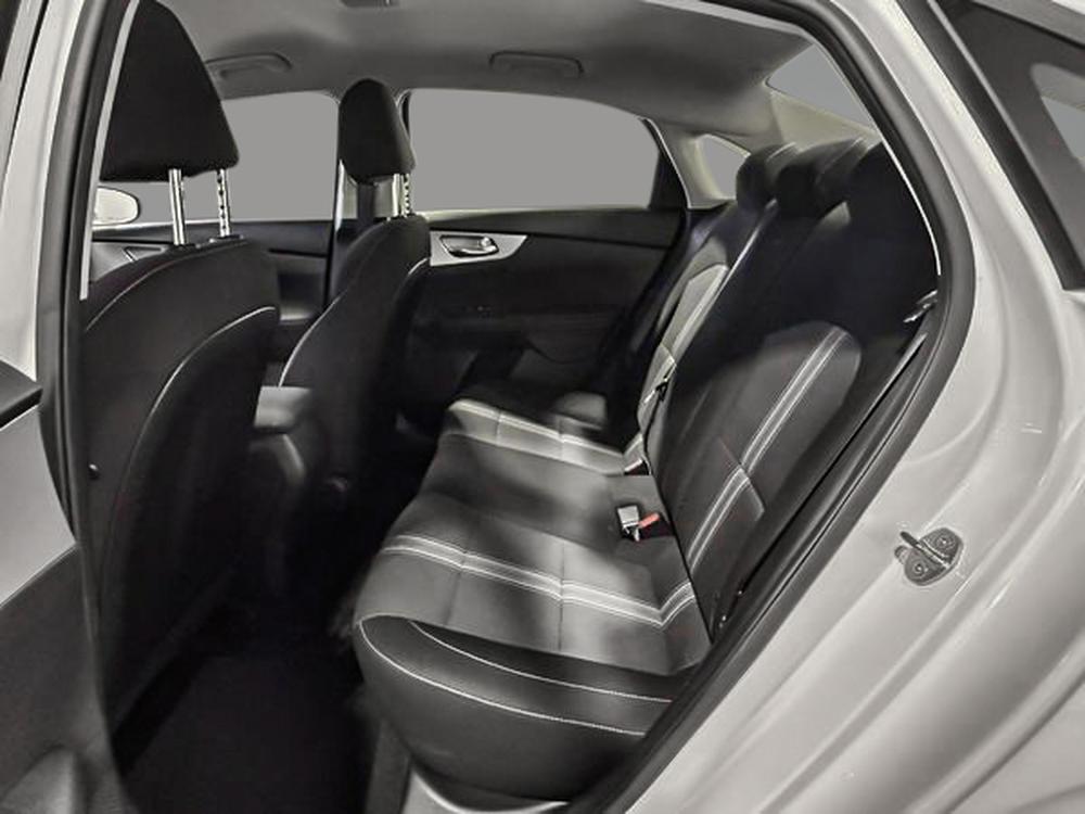 Kia Forte 2024 Blanc usage à vendre Kia Forte 2024 Blanc usage à vendre