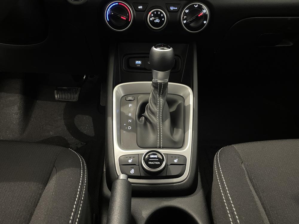 Hyundai Venue PREFERRED TWO TONE 2025 d&rsquo;occasion à vendre - 27