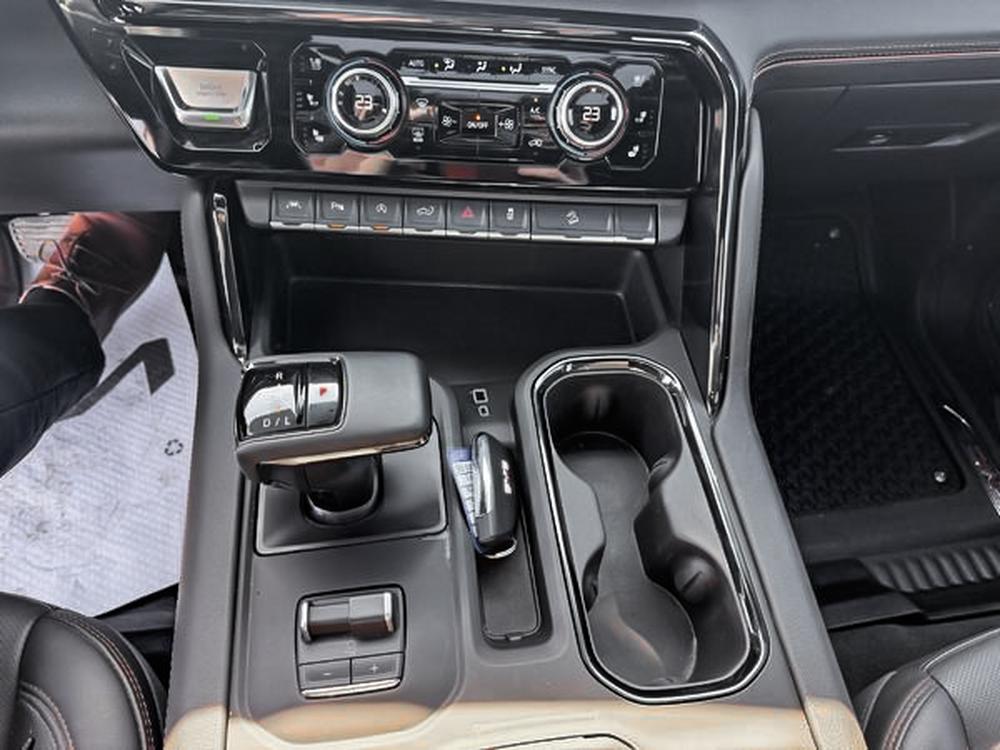 GMC Sierra 1500 AT4 2025 d&rsquo;occasion à vendre - 33