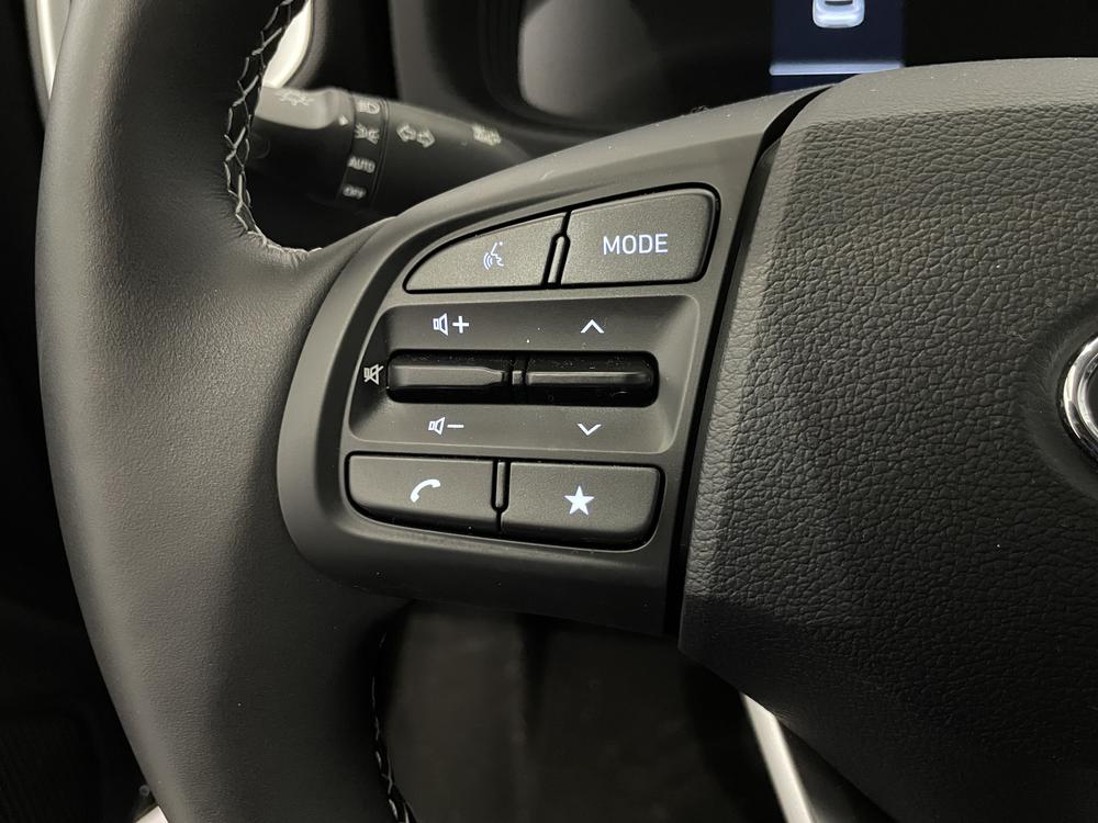 Hyundai Venue PREFERRED TWO TONE 2025 d&rsquo;occasion à vendre - 16