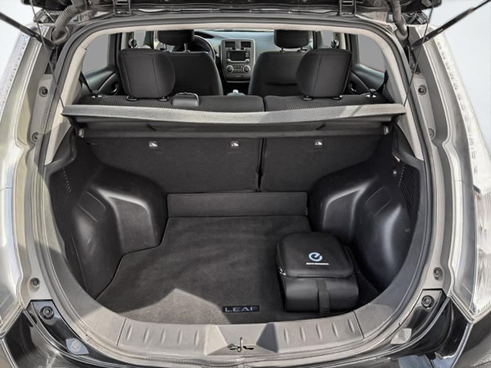 Nissan LEAF S 2017 d&rsquo;occasion à vendre - 29