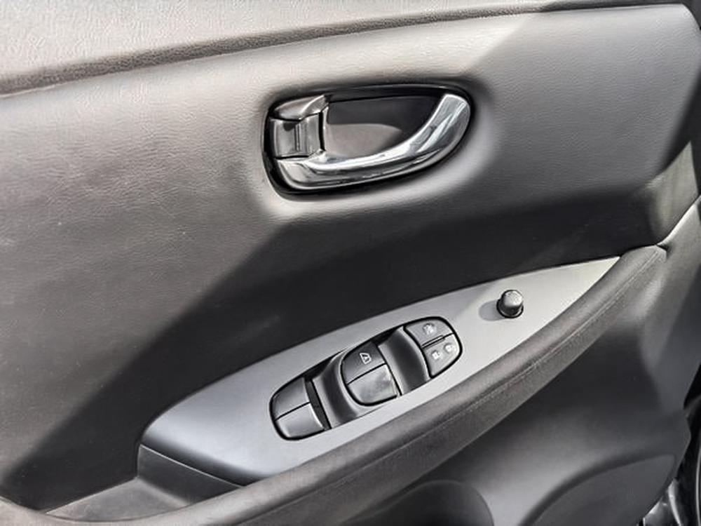 Nissan LEAF S 2017 d&rsquo;occasion à vendre - 13