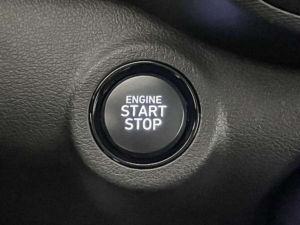 Hyundai Venue PREFERRED TWO TONE 2025 d&rsquo;occasion à vendre - 19