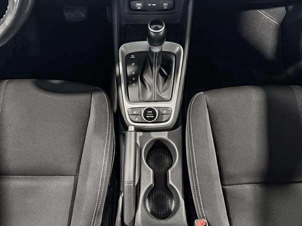 Hyundai Venue Preferred 2024 d&rsquo;occasion à vendre - 28