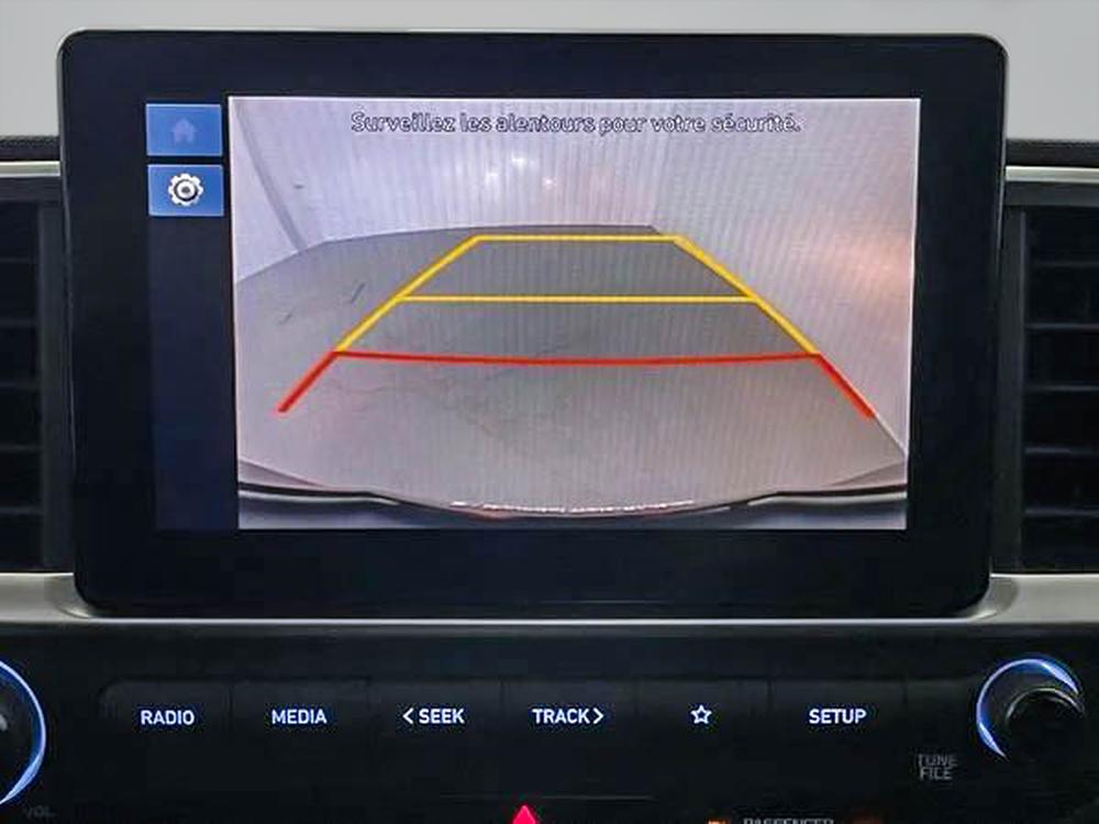 Hyundai Venue Preferred 2023 d&rsquo;occasion à vendre - 24