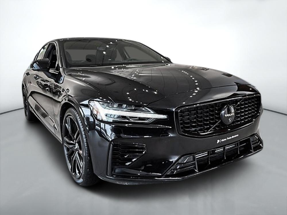Volvo S60 hybride rechargeable T8 ULTRA BLACK EDITION AWD 2025 d&rsquo;occasion à vendre - 1