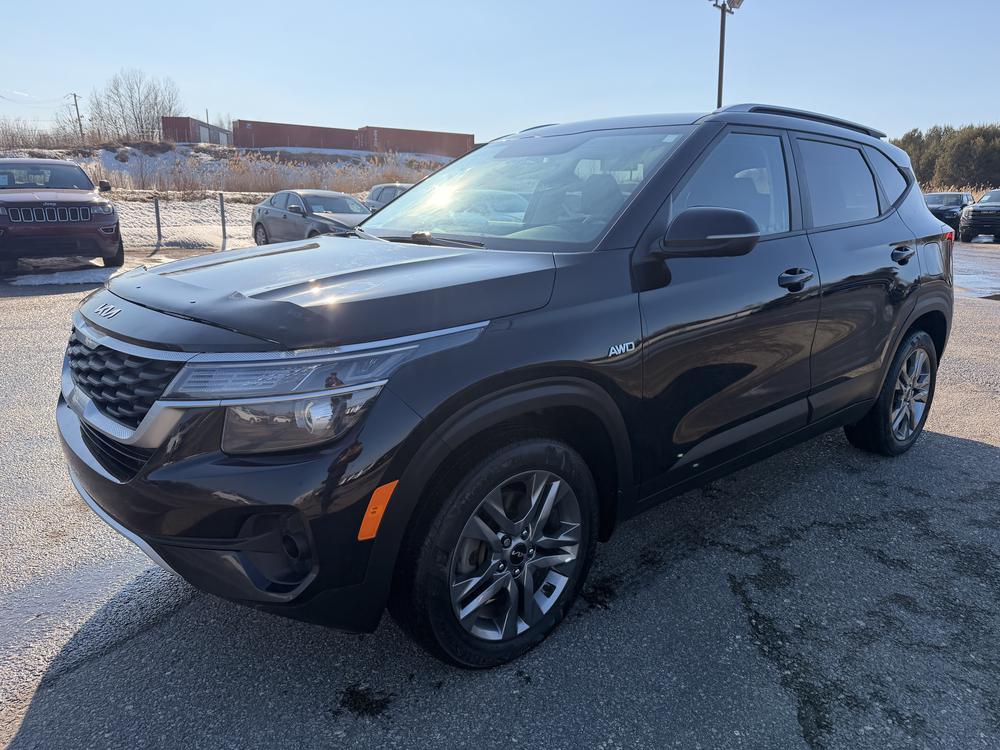 Kia Seltos LX AWD 2023 d&rsquo;occasion à vendre - 3