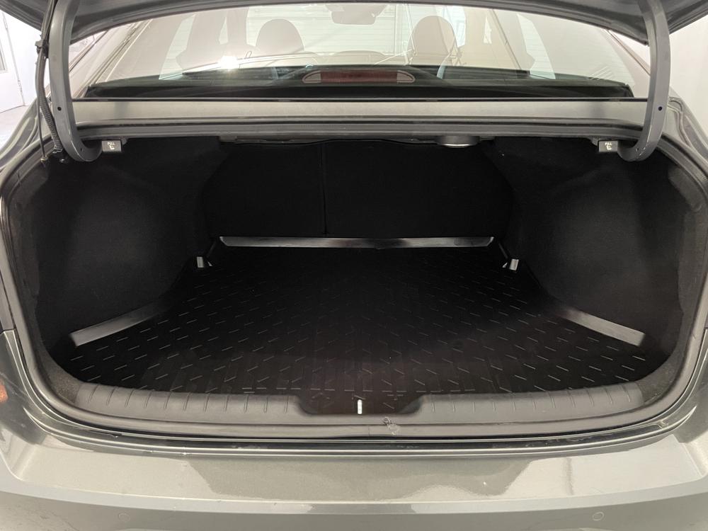 Hyundai Elantra Ultimate 2022 d&rsquo;occasion à vendre - 35