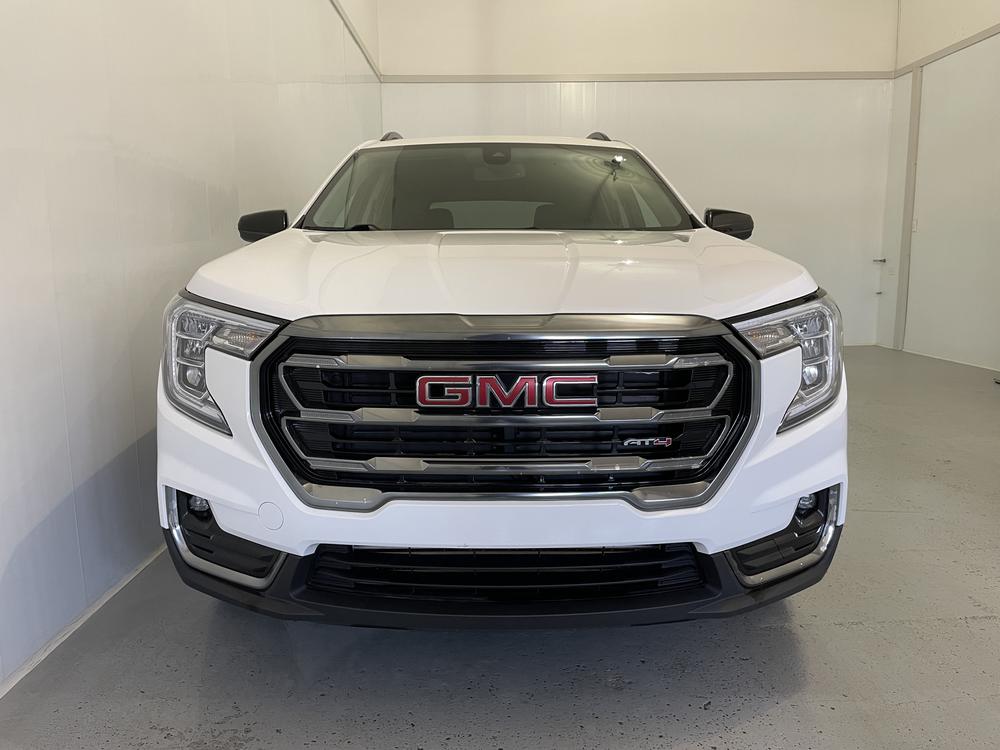GMC Terrain AT4 AWD 2022 d&rsquo;occasion à vendre - 2